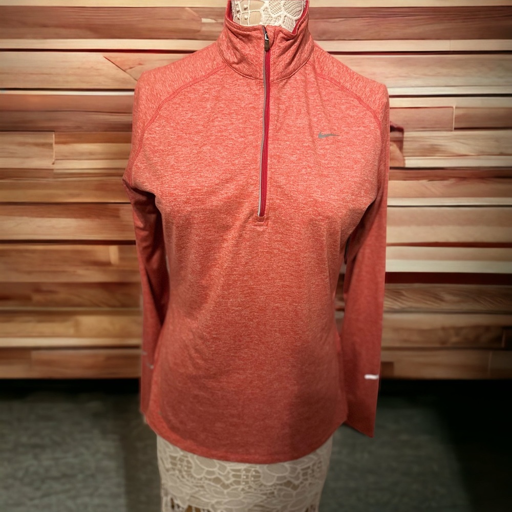 Nike Dri-Fit Pullover Red